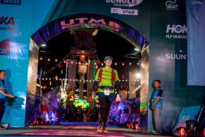 BIB: 
                            <button type="button" onclick="openModal(24866539)" class="btn btn-primary btn-sm float-right btn-popup" data-toggle="modal" data-target=".modal-high-quality">
                        <i class="fas fa-shopping-cart"></i> Add to Cart
                    </button>
                                            <button type="button" onclick="isThisMe(24866539, true)" class="btn btn-success btn-sm float-right btn-popup btn-isme hidden" data-toggle="tooltip" data-placement="bottom" title="นี่คือรูปของคุณใช่ไหม คลิกที่นี่เพื่อเอาเข้าอัลบั้ม">
                        <i class="fas fa-plus"></i> Add to album
                    </button>
                    <button type="button" onclick="isThisMe(24866539, false)" class="btn btn-warning btn-sm float-right btn-popup btn-isnotme hidden">
                        <i class="fas fa-ban"></i> Remove from album
                    </button>